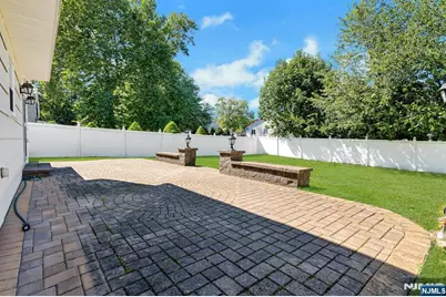 10 Klimback Court, Caldwell, NJ 07006 - Photo 19