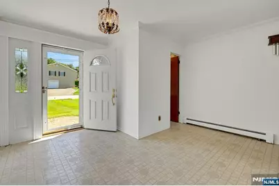 10 Klimback Court, Caldwell, NJ 07006 - Photo 3