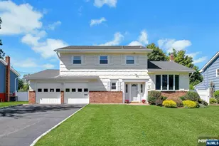 10 Klimback Ct, Caldwell, NJ 07006 - Photo 1