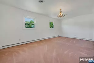 10 Klimback Ct, Caldwell, NJ 07006 - Photo 15