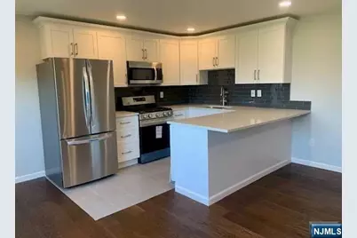 100 Bergen Boulevard 21 #21, Fairview, NJ 07022 - Photo 1