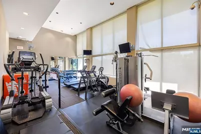 4 Horizon Road 631 #631, Fort Lee, NJ 07024 - Photo 29