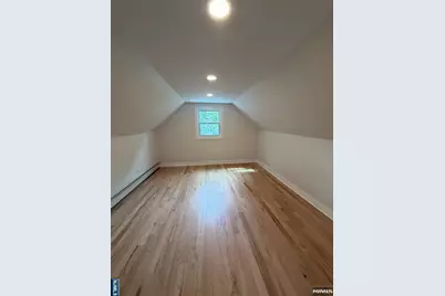 310 Passaic Avenue, Carlstadt, NJ 07072 - Photo 11