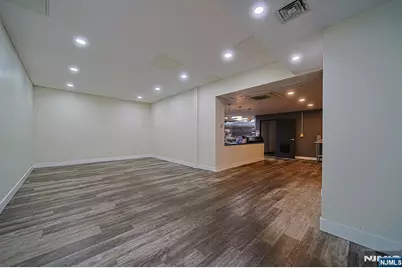 225 Broad Avenue, Palisades Park, NJ 07650 - Photo 17
