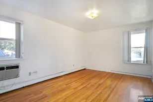 300 Claremont D1, Verona, NJ 07044 - Photo 11