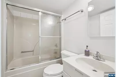 38 Moonachie Road 116 #116, Hackensack, NJ 07601 - Photo 7