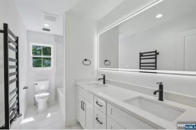 14 Maplewood, Livingston, NJ 07039 - Photo 17