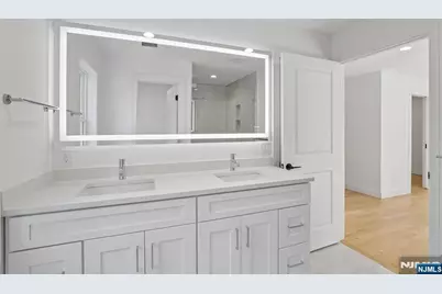 14 Maplewood, Livingston, NJ 07039 - Photo 21
