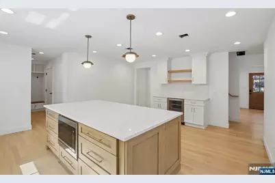 14 Maplewood, Livingston, NJ 07039 - Photo 11