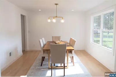 14 Maplewood, Livingston, NJ 07039 - Photo 5