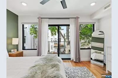 22 Lincoln Street 3 #3, Jersey City, NJ 07307 - Photo 19