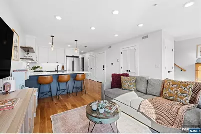 22 Lincoln Street 3 #3, Jersey City, NJ 07307 - Photo 7