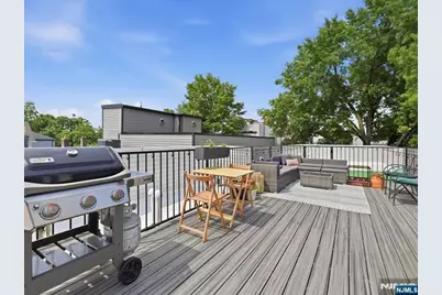 22 Lincoln Street 3 #3, Jersey City, NJ 07307 - Photo 33