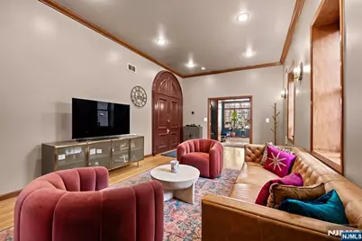 20 Reservoir Avenue 2 #2, Jersey City, NJ 07307 - Photo 3