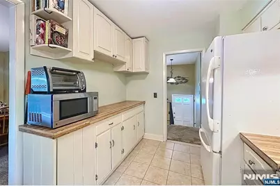 9 Barton Lane, Hopatcong, NJ 07843 - Photo 11