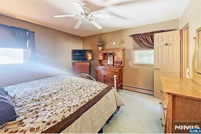 9 Barton Lane, Hopatcong, NJ 07843 - Photo 17