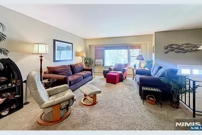 9 Barton Lane, Hopatcong, NJ 07843 - Photo 3