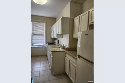 1055 Boulevard East B7 #B7, Weehawken, NJ 07086 - Photo 7