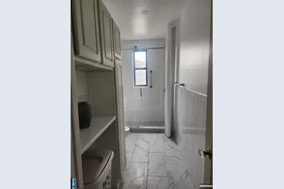1055 Boulevard East B7 #B7, Weehawken, NJ 07086 - Photo 5