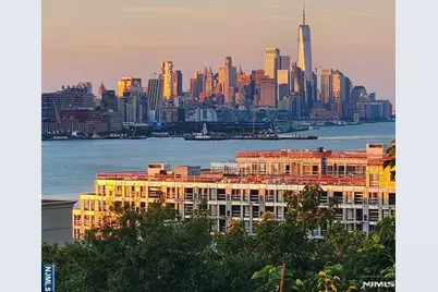 1055 Boulevard East B7 #B7, Weehawken, NJ 07086 - Photo 23