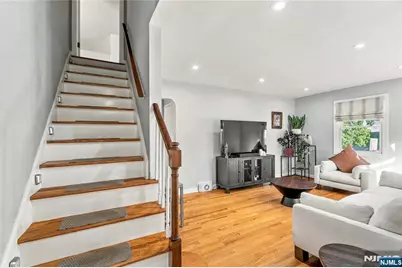 26 Mount Vernon Street, Nutley, NJ 07110 - Photo 11