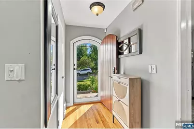 26 Mount Vernon Street, Nutley, NJ 07110 - Photo 3
