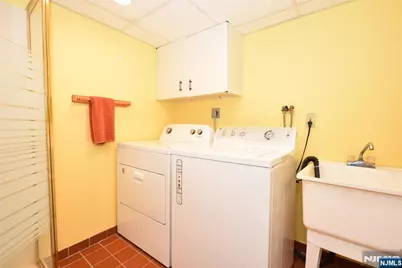39-02 Jasper Road, Fair Lawn, NJ 07410 - Photo 19