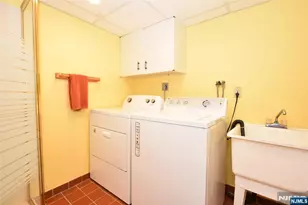 39-02 Jasper Rd, Fair Lawn, NJ 07410 - Photo 19