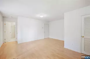 538 4th St, Palisades Park, NJ 07650 - Photo 11