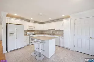 538 4th St, Palisades Park, NJ 07650 - Photo 17