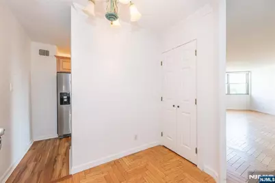 530 Valley 7Z #7Z, Montclair, NJ 07043 - Photo 3