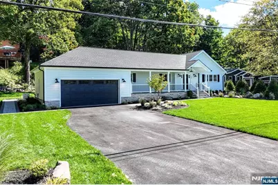 23 Melrose, West Milford, NJ 07421 - Photo 3