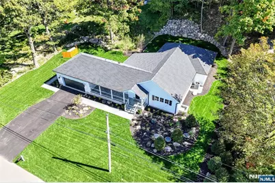 23 Melrose, West Milford, NJ 07421 - Photo 5