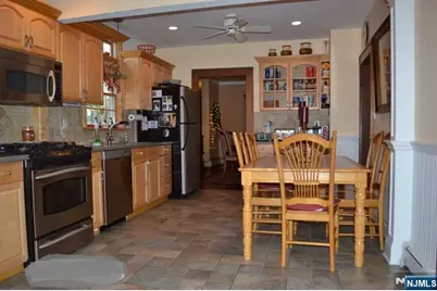 172 Godwin Avenue, Wyckoff Township, NJ 07481 - Photo 9