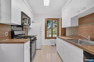 45 Dwight Pl 8, Englewood, NJ 07631 - Photo 13