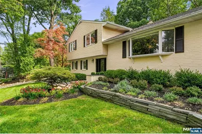 7 Ravine Drive, Woodcliff Lake, NJ 07677 - Photo 5