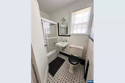 32B Elmwood Court B #B, Elmwood Park, NJ 07407 - Photo 13