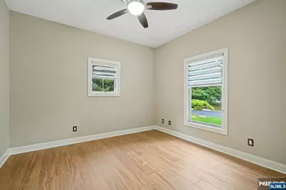 21 Crescent Avenue, Mahwah, NJ 07430 - Photo 15