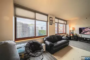100 Old Palisade Road 2314, Fort Lee, NJ 07024 - Photo 7