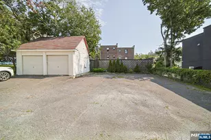 334 Broad Ave, Ridgefield, NJ 07657 - Photo 5