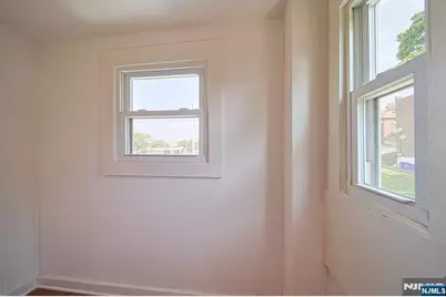 334 Broad Avenue, Ridgefield, NJ 07657 - Photo 23