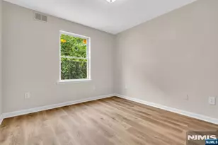 914 18th St, Newark, NJ 07108 - Photo 9