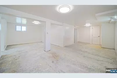 334 Broad Avenue 1st Fl #1st Fl, Ridgefield, NJ 07657 - Photo 23