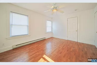 334 Broad Avenue 2nd Fl #2nd Fl, Ridgefield, NJ 07657 - Photo 13