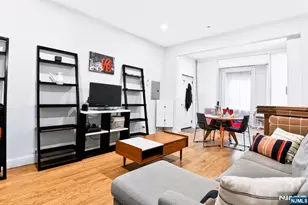 595 Jersey Ave 1, Jersey City, NJ 07302 - Photo 17