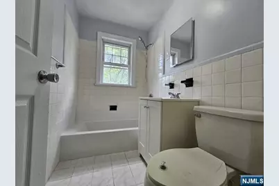 330 Shaler Boulevard 2 #2, Ridgefield, NJ 07657 - Photo 3