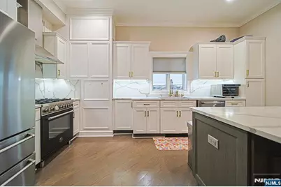 82 West Ruby E #E, Palisades Park, NJ 07650 - Photo 13
