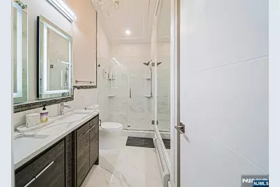 82 West Ruby E #E, Palisades Park, NJ 07650 - Photo 21
