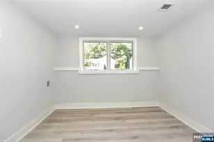 38-28 Brookside Ave, Fair Lawn, NJ 07410 - Photo 31