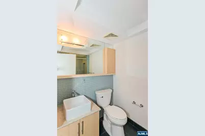 310 Cliff Lane C002D #C002D, Cliffside Park, NJ 07010 - Photo 15